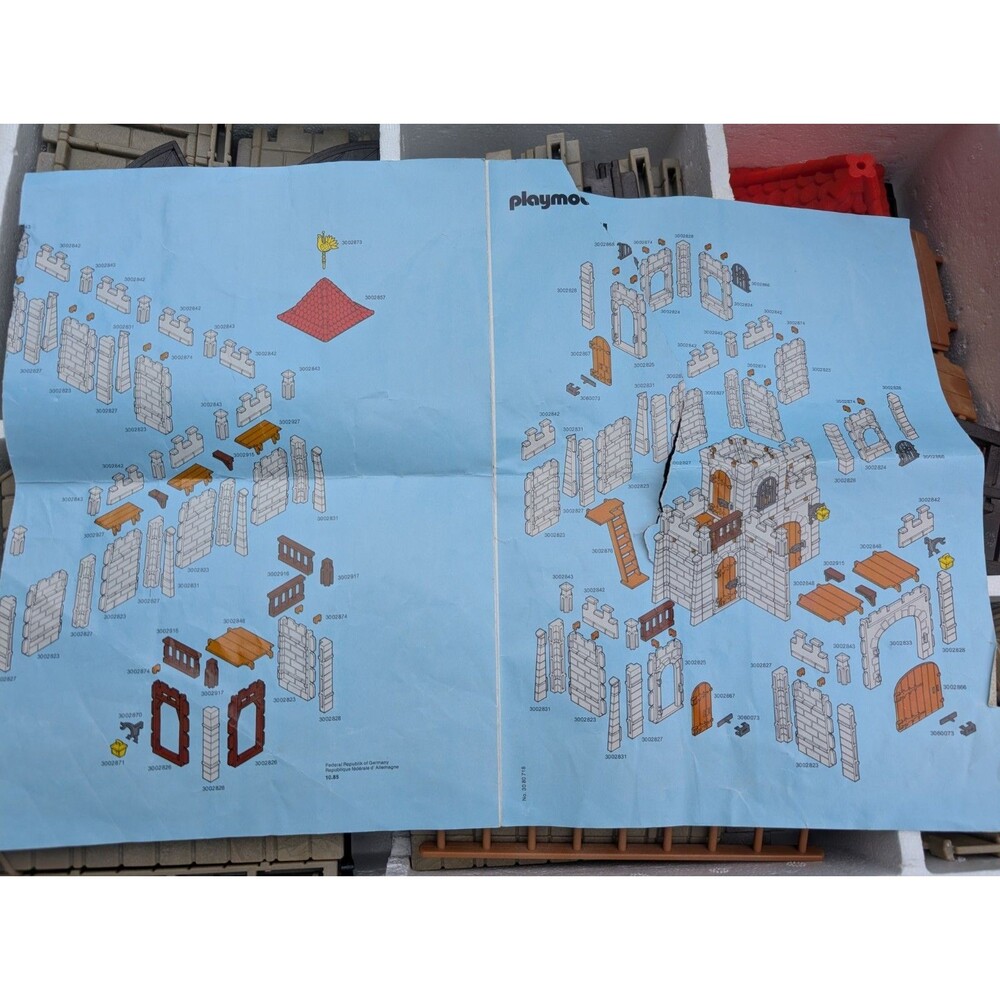 Playmobil 3446 Castle Set Vintage Medievel Knights Prison Castle No Figurines - Picture 7 of 16